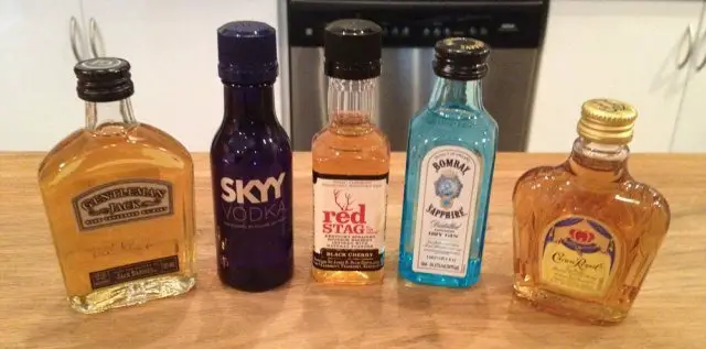 mini bottles