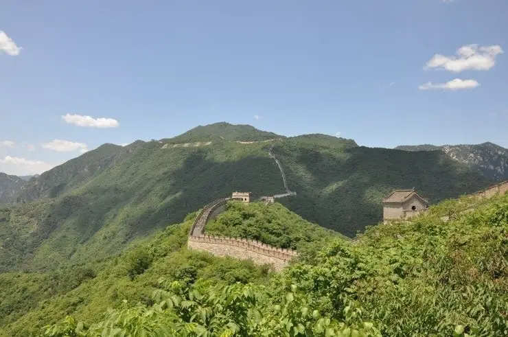great wall alone