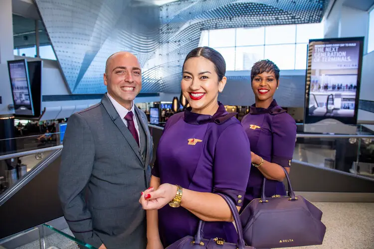 delta airlines flight attendant uniforms