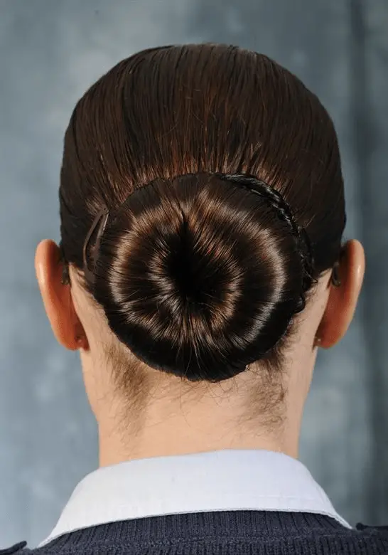 hair bun for flight attendant interview