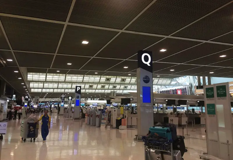 Narita terminal 2 departure hall