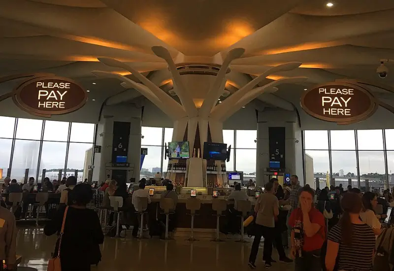 Reagan interior of terminal 1