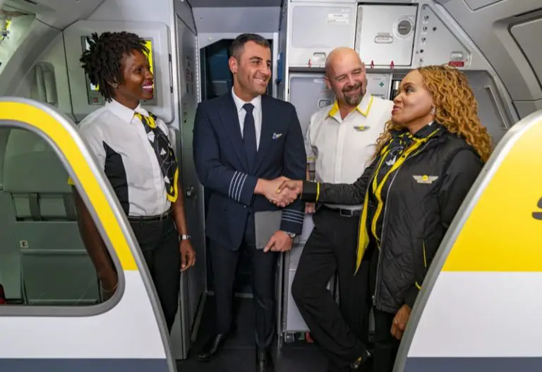 Spirit Airlines Flight Attendant Salary Breakdown (2024)